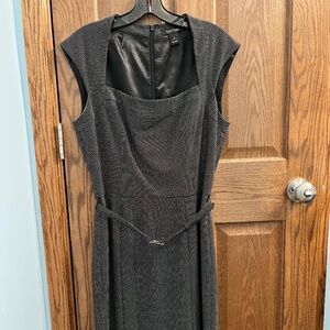 White House Black Market women’s sheath dress, black & white, size 8